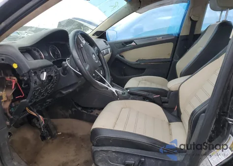 2013 Volkswagen Jetta Sel from USA, damaged, VIN 3VWLP7AJ3DM236053